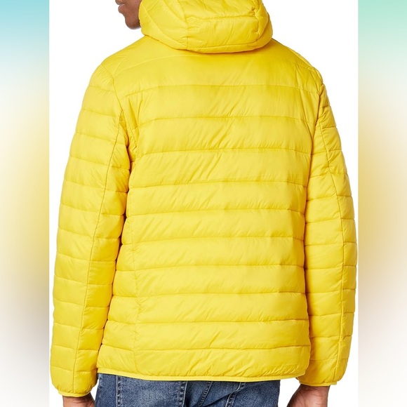 Amazon Essentials Men's Lightweight Water-Resistant Packable Jacket Size Small - Picture 4 of 7